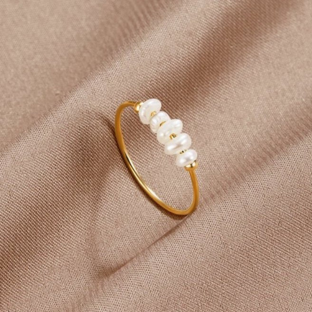 Static Pearl Ring